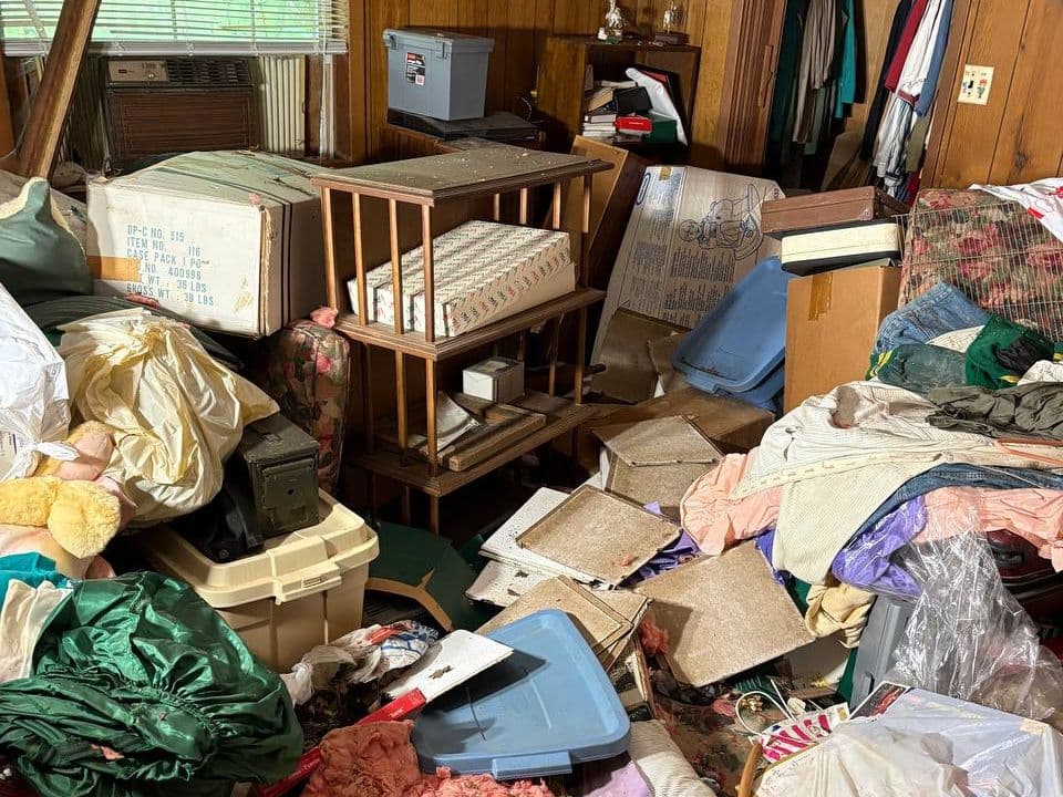 Full cleanout in Bedroom, before